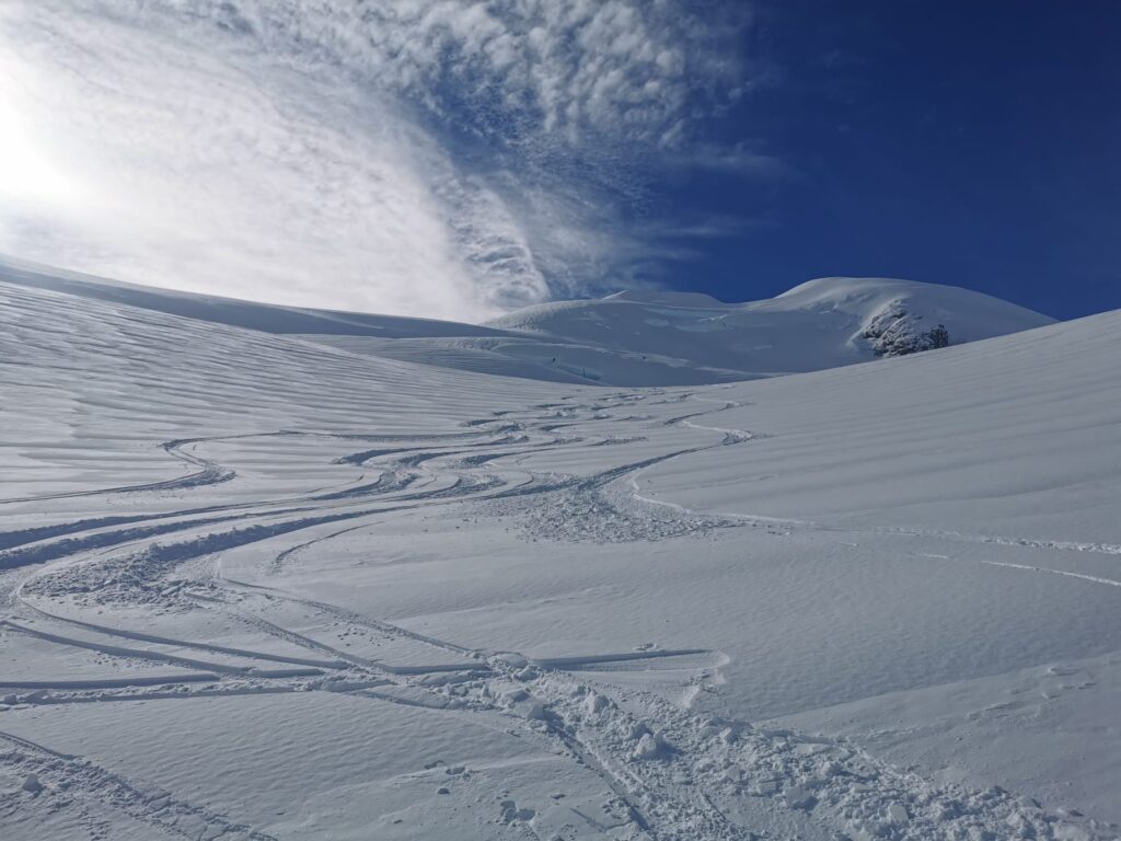 Heli Skiing - ski tracks