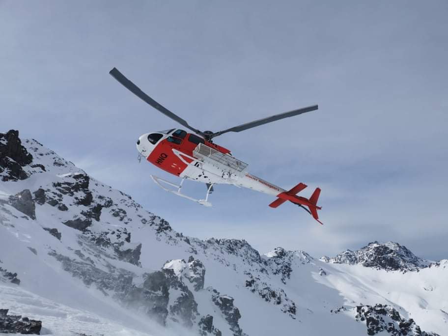 Heli Skiing Helicopter